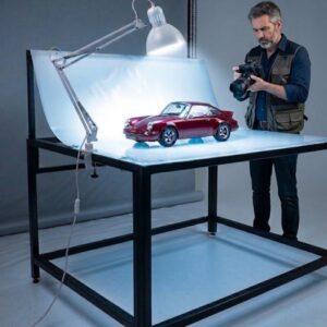 Moderne Fotoleuchte Ara mit integrierter Tageslichtlampe