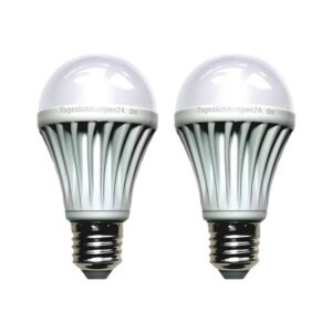 Hühnerstall-Tageslichtlampen im 2er-Set mit E27 Sockel, 10 Watt und 6500 Kelvin für optimale Beleuchtung.